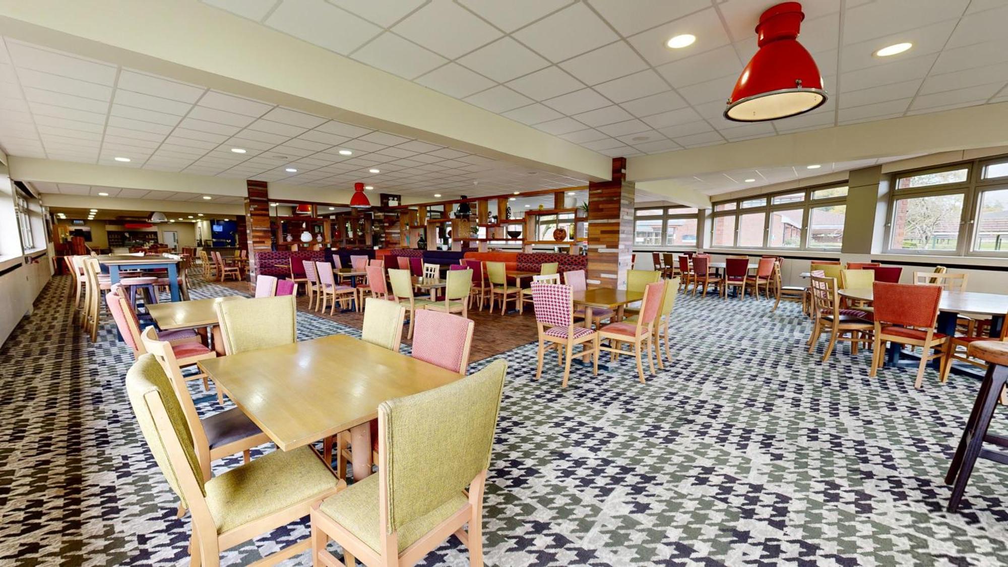 Yarnfield Park Training And Conference Centre Hotel Stone  Ngoại thất bức ảnh
