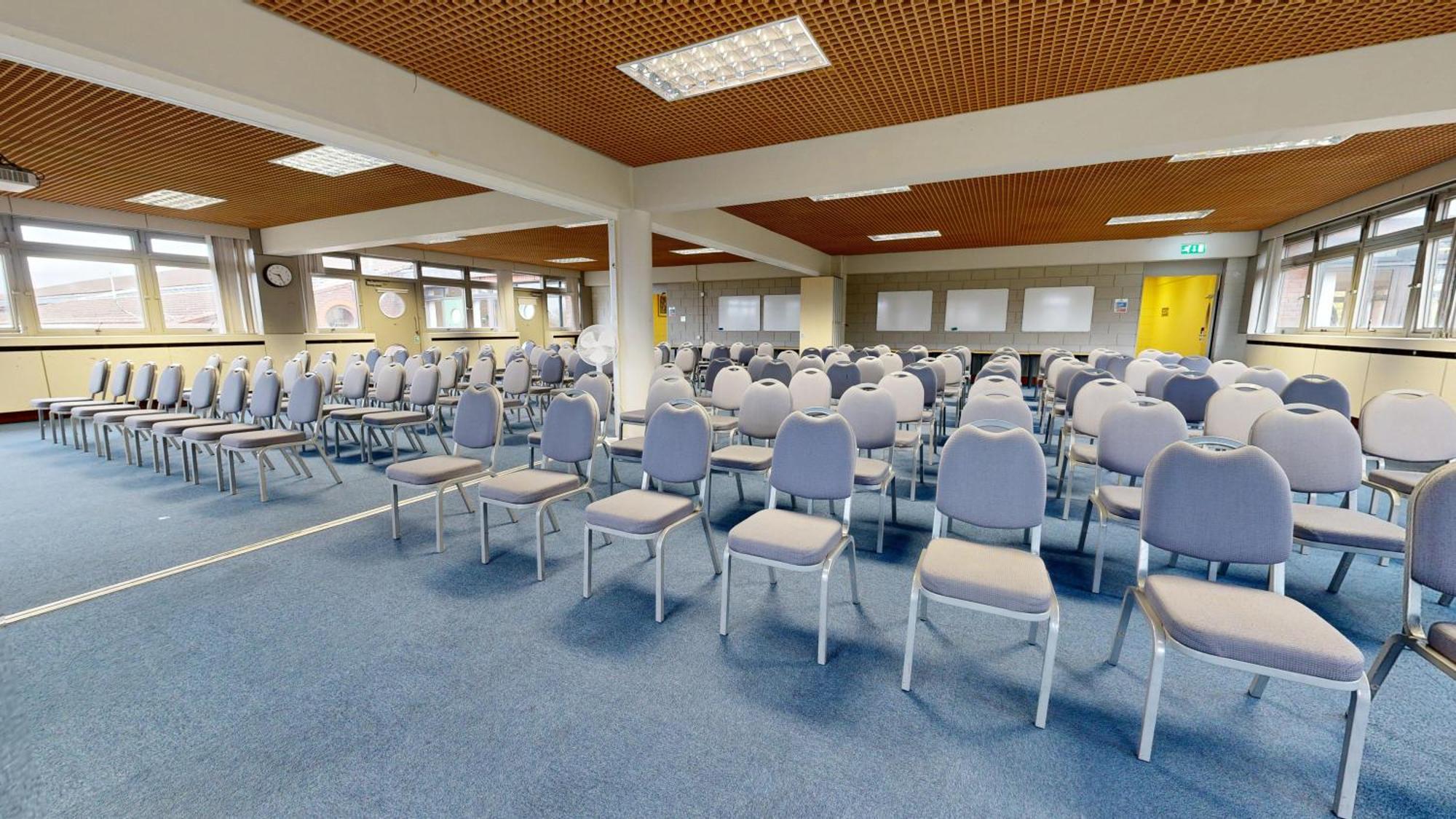 Yarnfield Park Training And Conference Centre Hotel Stone  Ngoại thất bức ảnh
