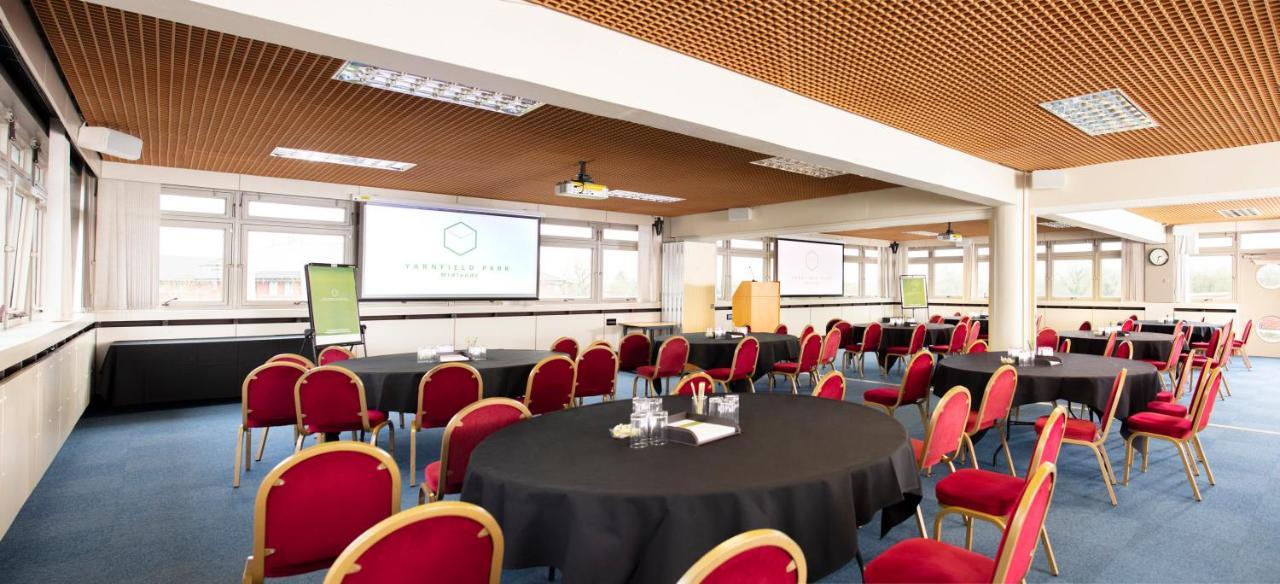 Yarnfield Park Training And Conference Centre Hotel Stone  Ngoại thất bức ảnh